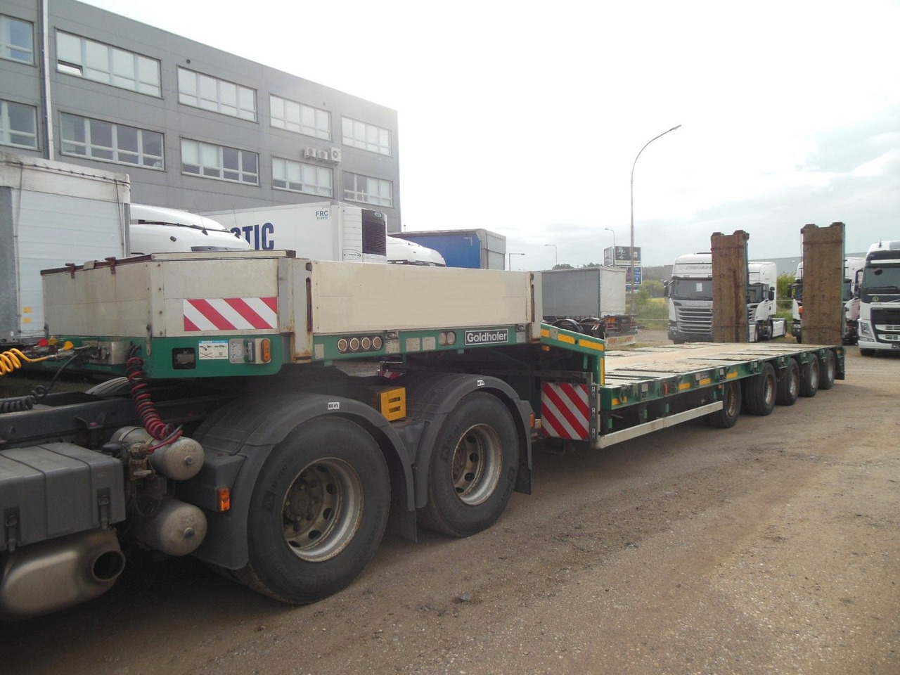 Goldhofer STZ-L 5-54/80, 5 ACHSEN,TELESKOP 7M,4 ACHSE LENK - Semirimorchio pianale ribassato: foto 1 Goldhofer STZ-L 5-54/80, 5 ACHSEN,TELESKOP 7M,4 ACHSE LENK - Semirimorchio pianale ribassato: foto 1