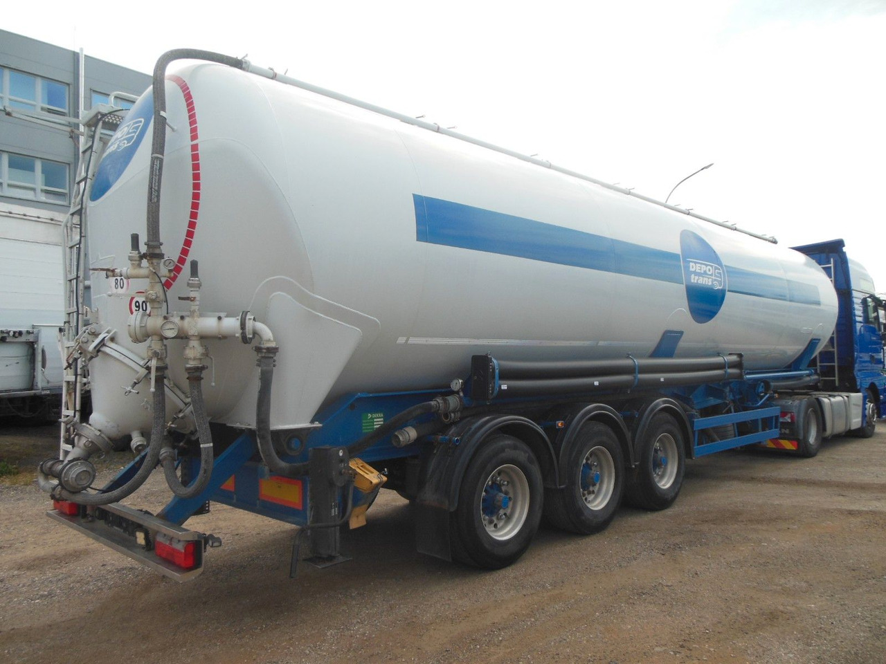 Spitzer SK 2460 CAL, 60.000 L - Semirimorchio silos: foto 3 Spitzer SK 2460 CAL, 60.000 L - Semirimorchio silos: foto 3