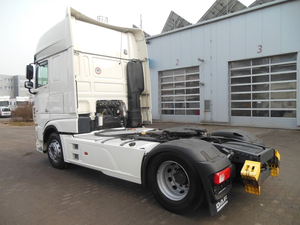 DAF XF 106.530 SSC, HYDRAULIK, STAND KLIMA, TOP DAF XF 106.530 SSC, HYDRAULIK, STAND KLIMA, TOP - Trattore stradale: foto 4 DAF XF 106.530 SSC, HYDRAULIK, STAND KLIMA, TOP DAF XF 106.530 SSC, HYDRAULIK, STAND KLIMA, TOP - Trattore stradale: foto 4