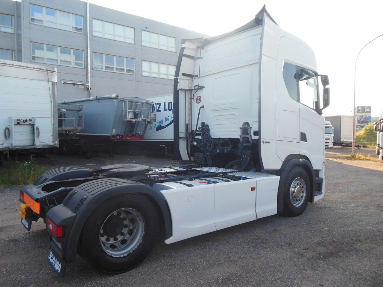 Scania R 450, VOLL LUFT, RETARDER, STANDKLIMA, TOP!!! - Trattore stradale: foto 3 Scania R 450, VOLL LUFT, RETARDER, STANDKLIMA, TOP!!! - Trattore stradale: foto 3