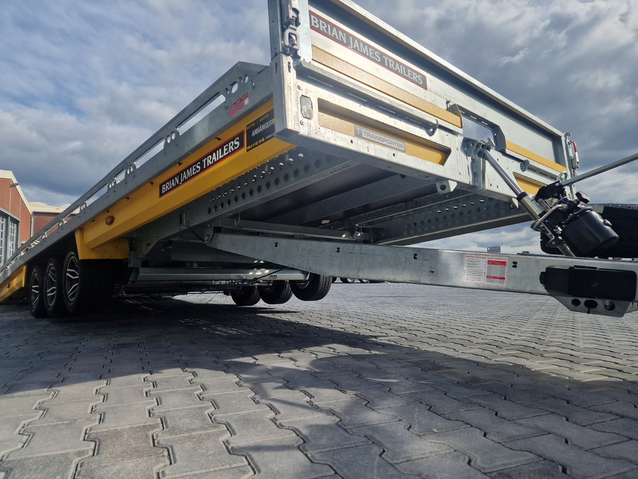 BJT T Transporter 231 550x224cm yellow ankippbar Heckrampe Tridem Alufelgen 10" 3500kg - Rimorchio trasporto automezzi: foto 5 BJT T Transporter 231 550x224cm yellow ankippbar Heckrampe Tridem Alufelgen 10" 3500kg - Rimorchio trasporto automezzi: foto 5