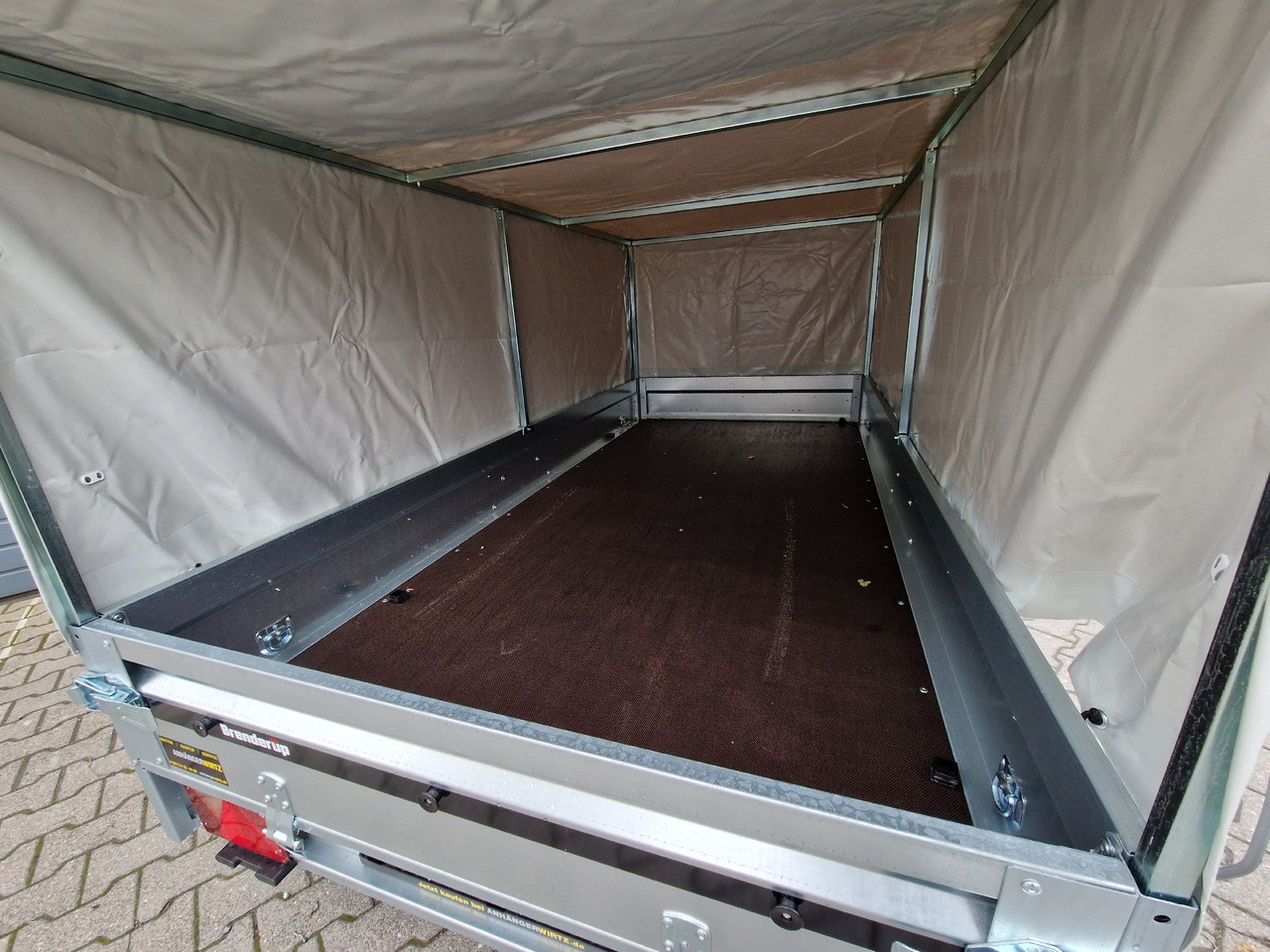 Brenderup 2270S UB 750 270x128x100cm Hochplane (S) 750kg - Rimorchio per auto: foto 4 Brenderup 2270S UB 750 270x128x100cm Hochplane (S) 750kg - Rimorchio per auto: foto 4