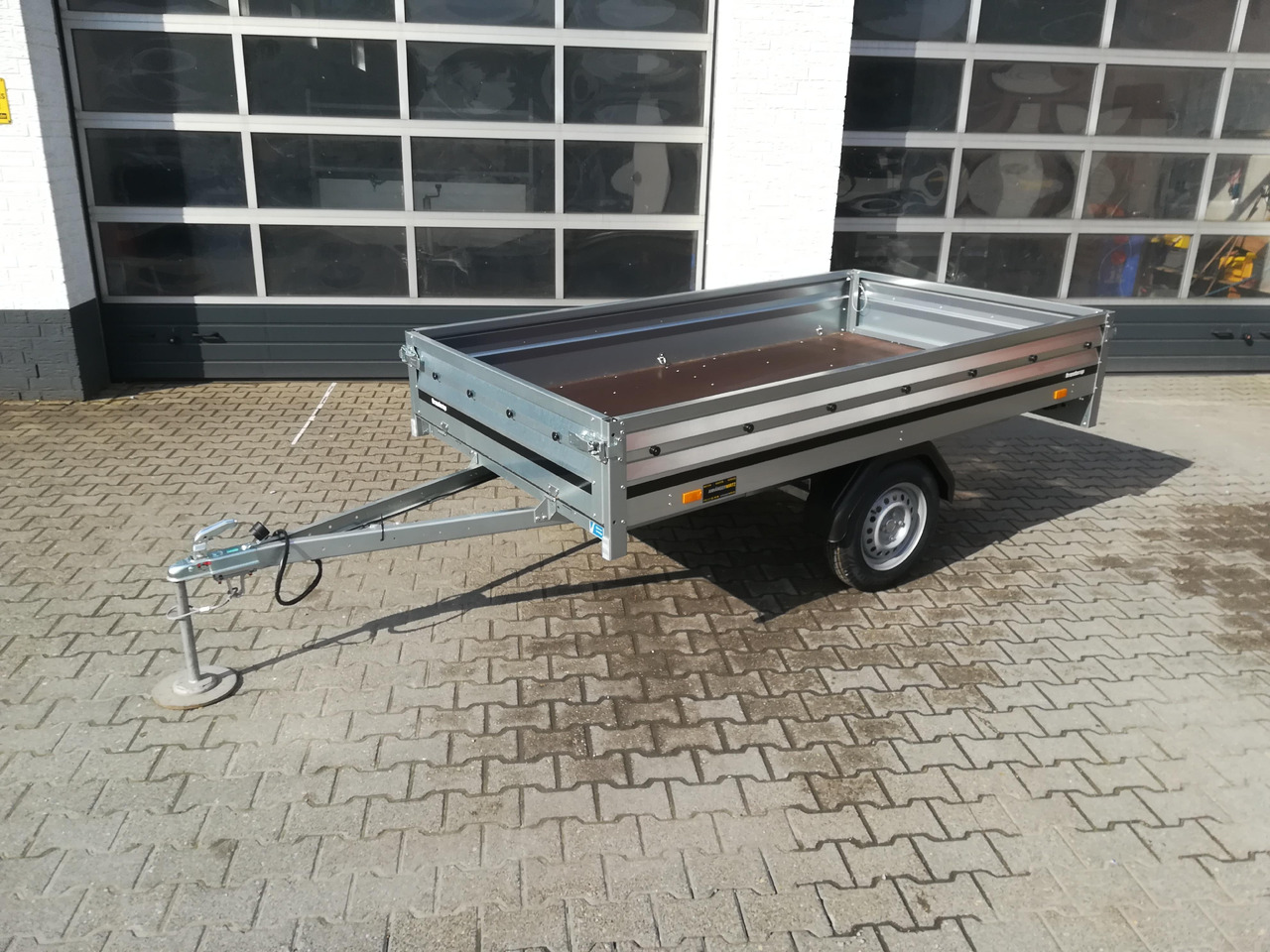 Brenderup 3251 SUB 750 250x142x35cm (S) 750kg - Rimorchio per auto: foto 2 Brenderup 3251 SUB 750 250x142x35cm (S) 750kg - Rimorchio per auto: foto 2