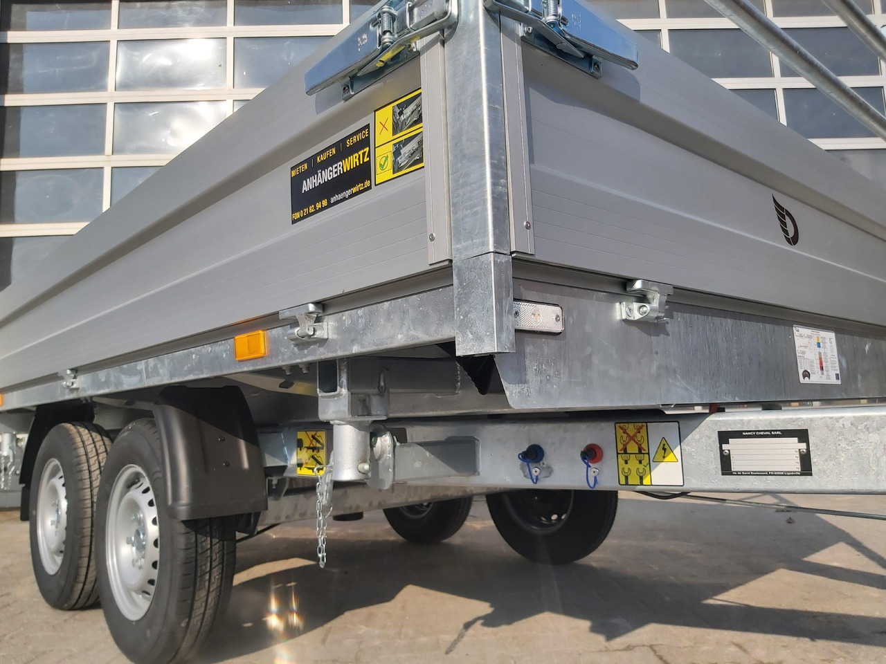 Cheval Liberte Debon Kipper PW 2.4 Basic Elektro 305x180x35cm 2600kg Modell 2024 - Rimorchio ribaltabile: foto 4 Cheval Liberte Debon Kipper PW 2.4 Basic Elektro 305x180x35cm 2600kg Modell 2024 - Rimorchio ribaltabile: foto 4