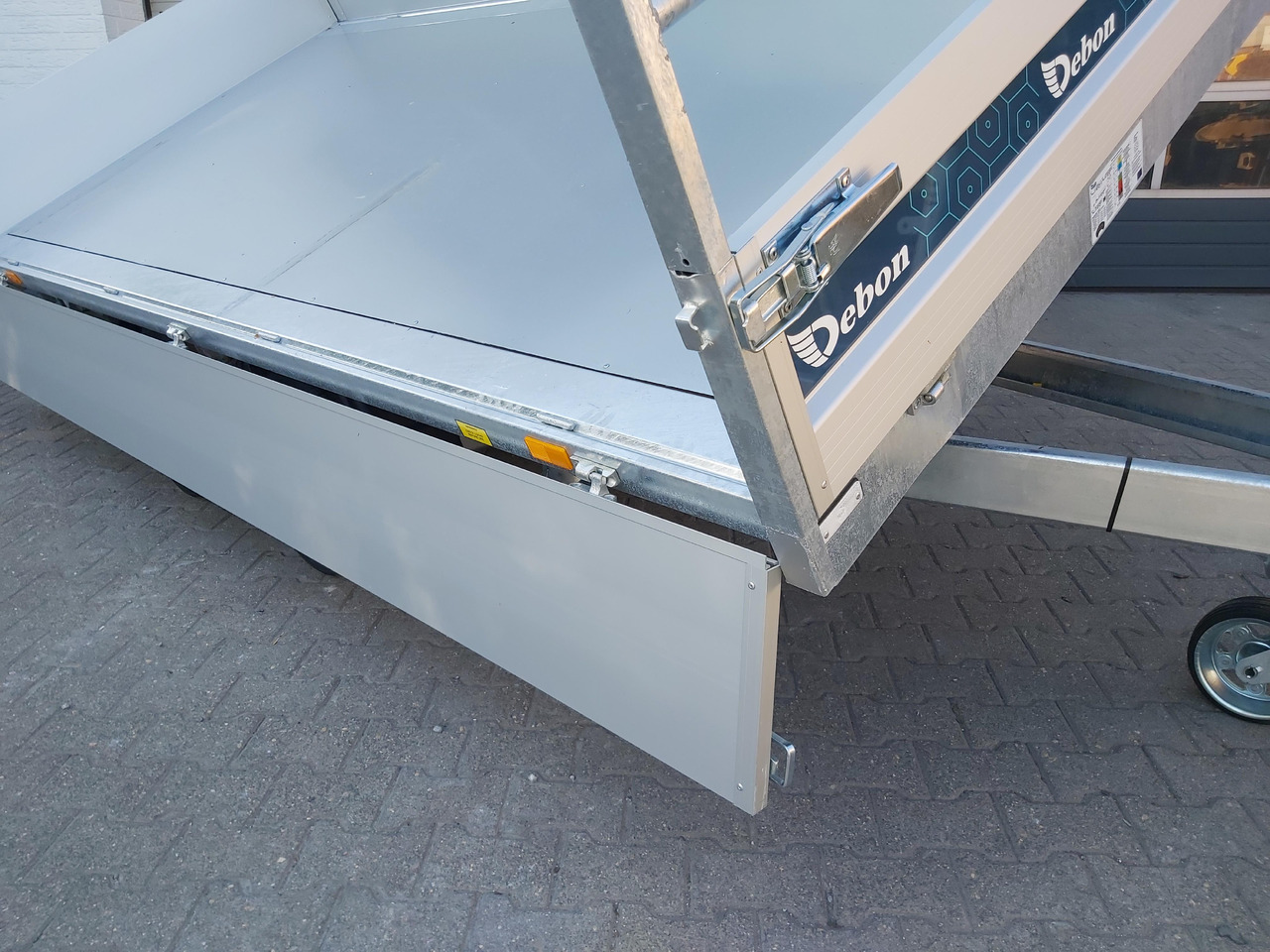 Cheval Liberte Kipper PW 3.6 Elektro Profi Rampen Stützen 360x180x35 3500kg Top Aktion - Rimorchio ribaltabile: foto 5 Cheval Liberte Kipper PW 3.6 Elektro Profi Rampen Stützen 360x180x35 3500kg Top Aktion - Rimorchio ribaltabile: foto 5