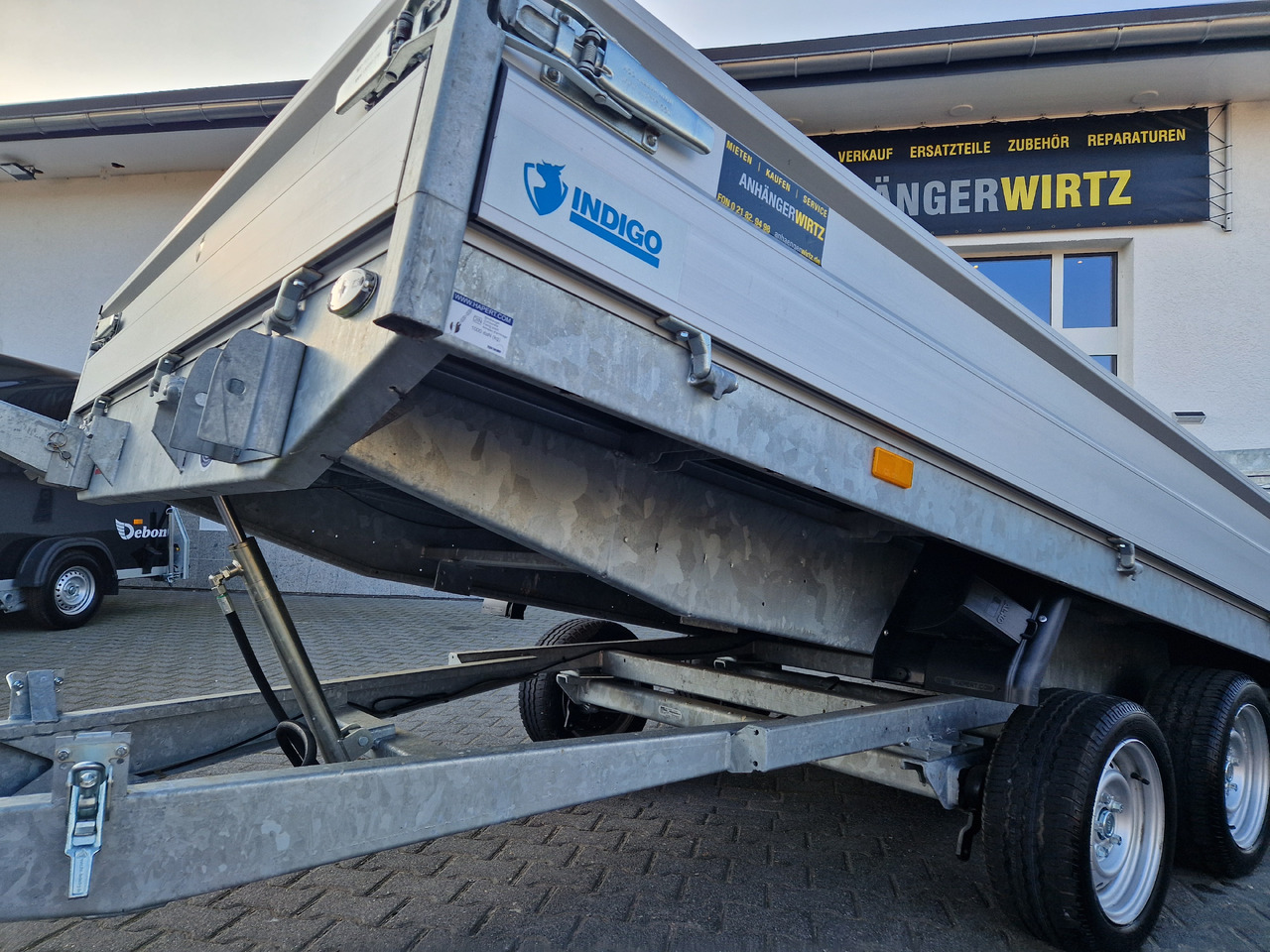 Hapert Indigo HT-2 405x201x30cm ankippbar Heckklappe Seilwinde 3500kg - Rimorchio trasporto macchine operatrici: foto 2 Hapert Indigo HT-2 405x201x30cm ankippbar Heckklappe Seilwinde 3500kg - Rimorchio trasporto macchine operatrici: foto 2
