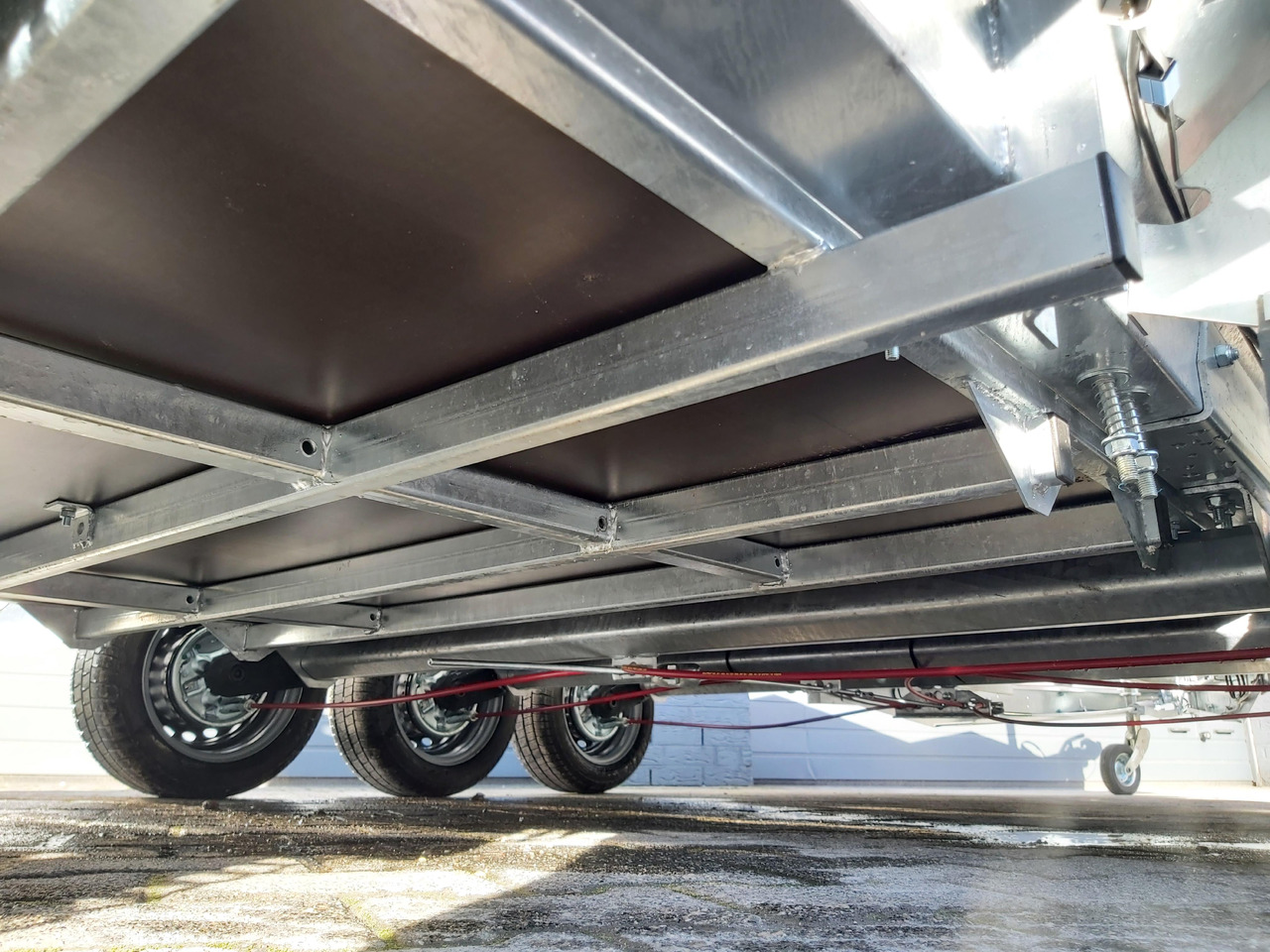 Martz Maschinentransporter BUILDER XL Bau-3 3500/3 400x180x30cm Auffahrklappe Tridem (XL) 3500kg - Rimorchio trasporto macchine operatrici: foto 2 Martz Maschinentransporter BUILDER XL Bau-3 3500/3 400x180x30cm Auffahrklappe Tridem (XL) 3500kg - Rimorchio trasporto macchine operatrici: foto 2