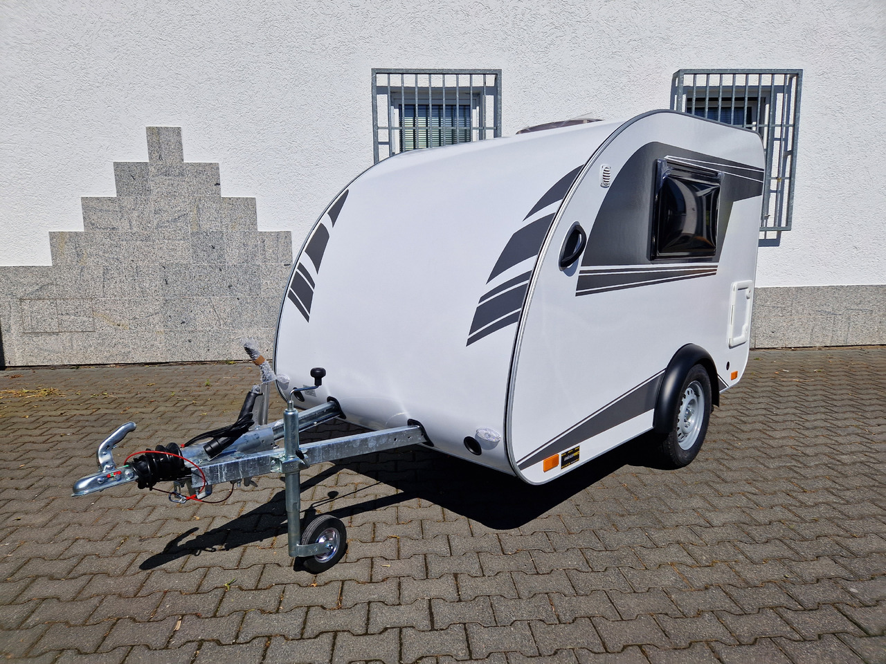 Caravan Mini Camper Mini Tommy TMC25 252x140x121cm aero V1 Küche 12V/230V 100km/H 750kg gebremst Modell 24: foto 20