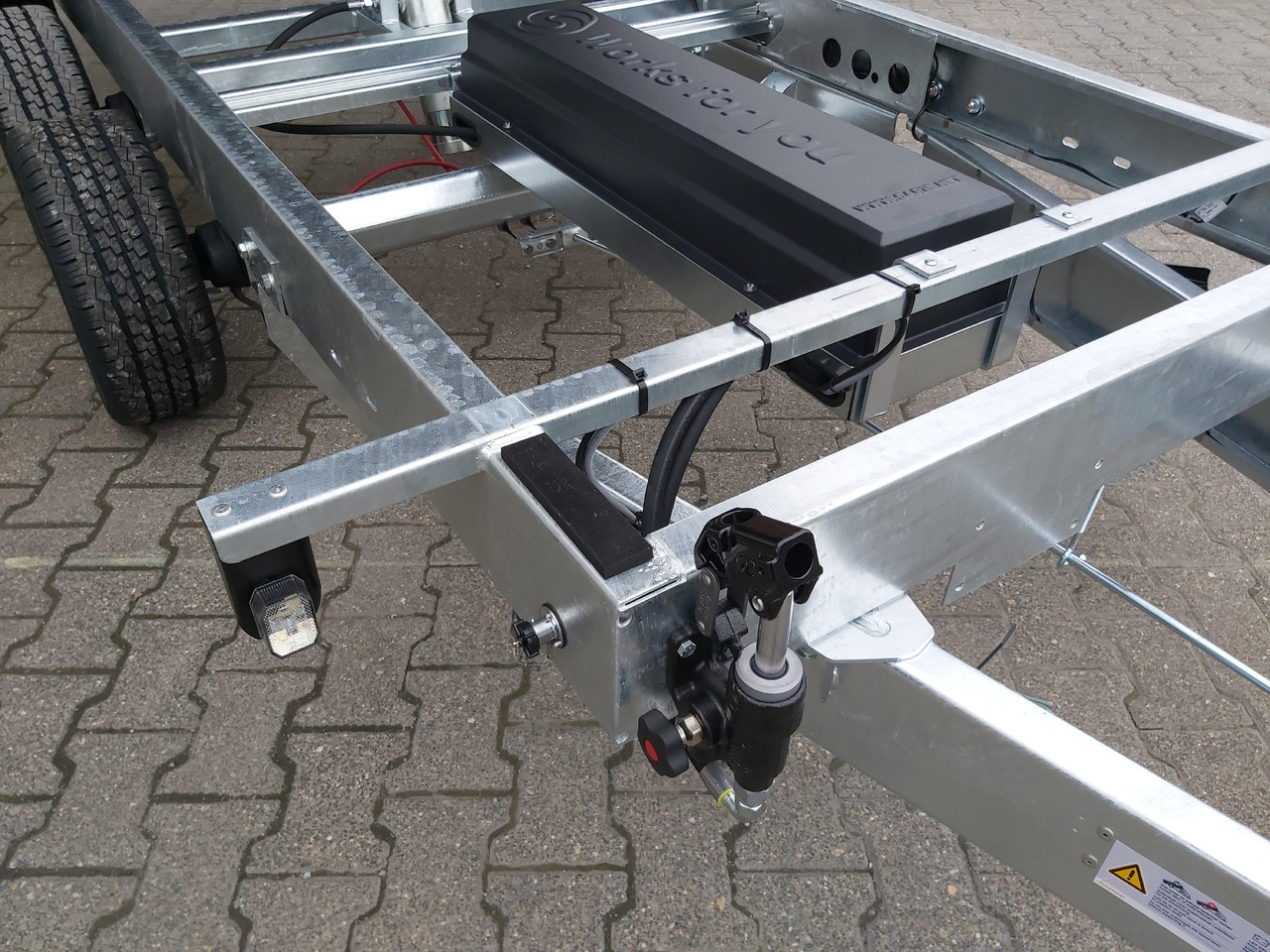 Saris Kipper K1 356 184 3500 2 E 356x184x35cm black Elektro&Not 13" (L) 3500kg preorder 2024 - Rimorchio ribaltabile: foto 4 Saris Kipper K1 356 184 3500 2 E 356x184x35cm black Elektro&Not 13" (L) 3500kg preorder 2024 - Rimorchio ribaltabile: foto 4