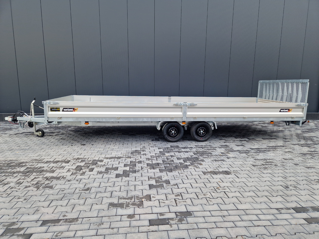 Variant Maschinentransporter 3562 UX Maxi Load 620x210x30cm LED Felgen black 3500kg 2025 - Rimorchio trasporto macchine operatrici: foto 2 Variant Maschinentransporter 3562 UX Maxi Load 620x210x30cm LED Felgen black 3500kg 2025 - Rimorchio trasporto macchine operatrici: foto 2