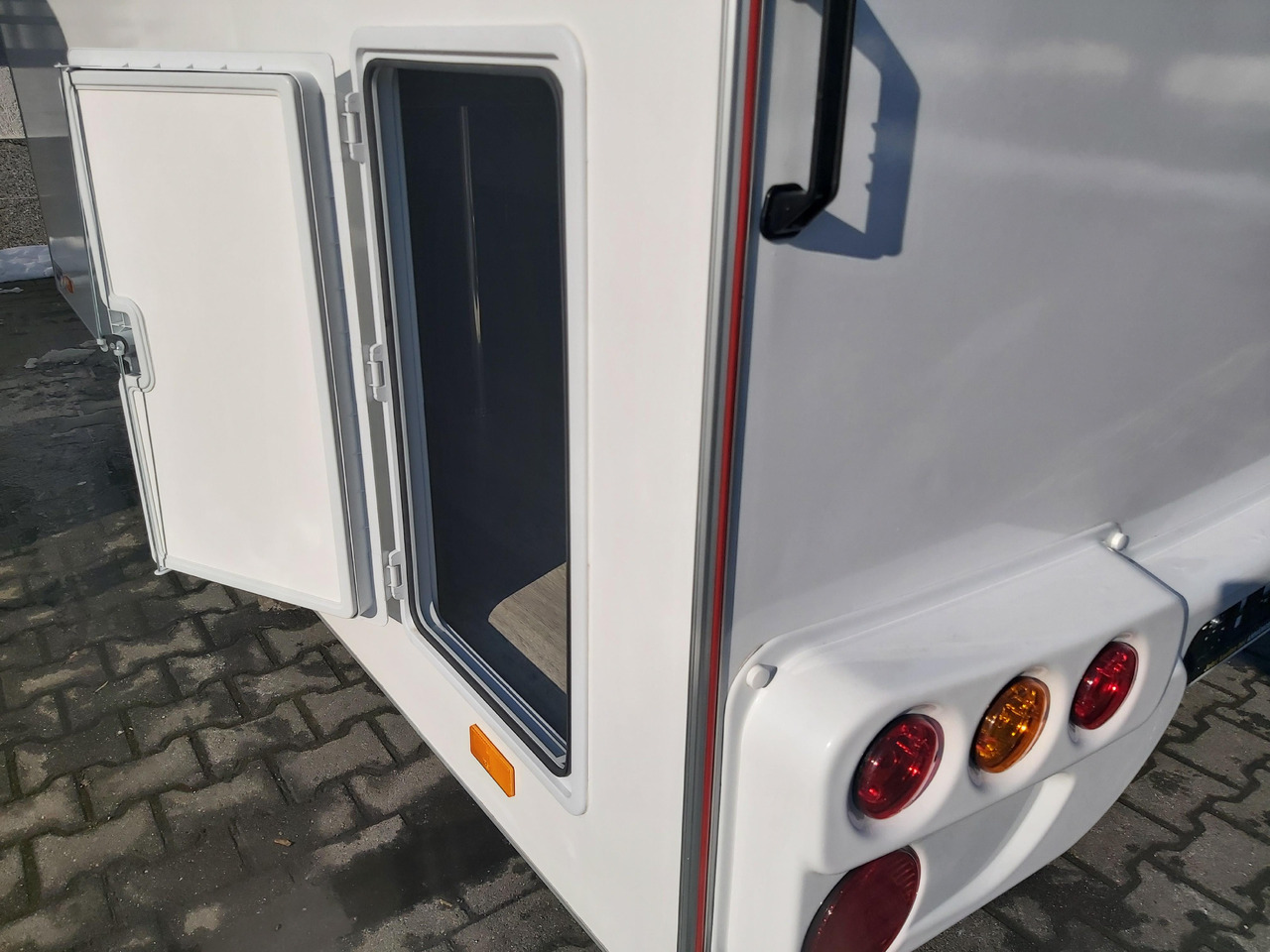 Rimorchio autonegozio Verkaufsanhänger VK P 360 200 aero 360cm Verkaufsklappe Kühlthekenausstattung Profi L 1300kg: foto 15 Rimorchio autonegozio Verkaufsanhänger VK P 360 200 aero 360cm Verkaufsklappe Kühlthekenausstattung Profi L 1300kg: foto 15