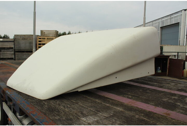 DAF 95 - Aero kit/ Spoiler: foto 1 DAF 95 - Aero kit/ Spoiler: foto 1