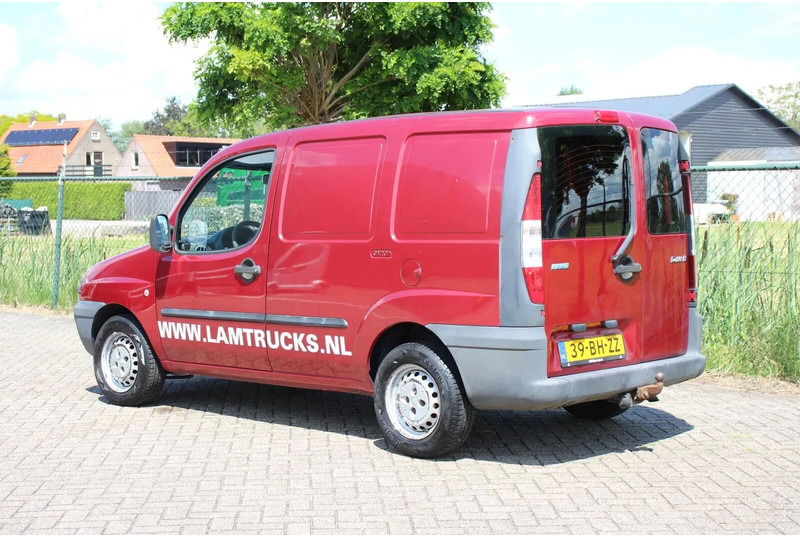 Fiat Doblò Cargo 1.9 JTD SCHUIFDEUR - Furgone chiuso: foto 3 Fiat Doblò Cargo 1.9 JTD SCHUIFDEUR - Furgone chiuso: foto 3
