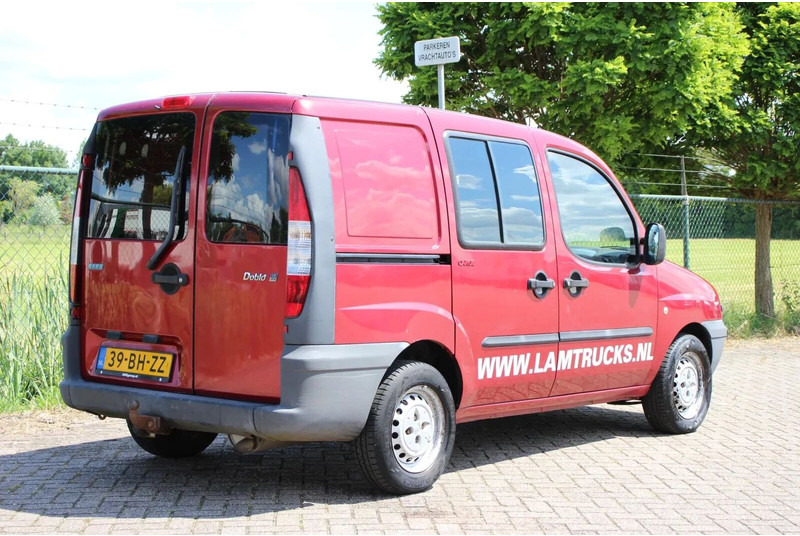 Fiat Doblò Cargo 1.9 JTD SCHUIFDEUR - Furgone chiuso: foto 5 Fiat Doblò Cargo 1.9 JTD SCHUIFDEUR - Furgone chiuso: foto 5