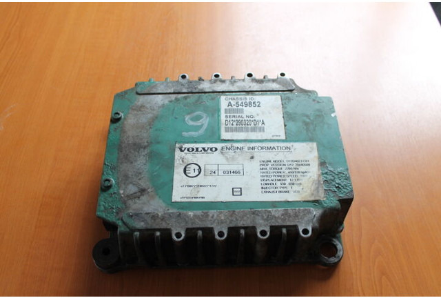 Volvo A-549852 - ECU: foto 3 Volvo A-549852 - ECU: foto 3
