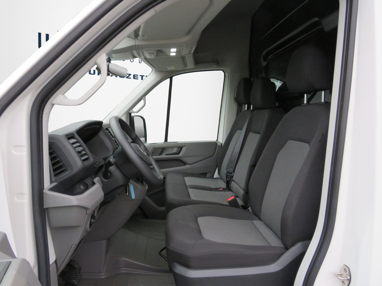 VOLKSWAGEN Crafter 35 L3H3 Kasten 4MOTION Navi ZV - Furgone chiuso: foto 3 VOLKSWAGEN Crafter 35 L3H3 Kasten 4MOTION Navi ZV - Furgone chiuso: foto 3