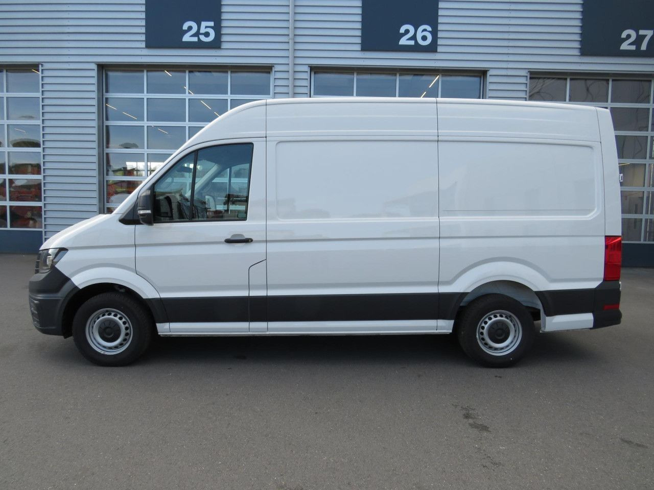 Volkswagen Crafter 35 L3H3 Kasten Klima ZV - Furgone chiuso: foto 3 Volkswagen Crafter 35 L3H3 Kasten Klima ZV - Furgone chiuso: foto 3