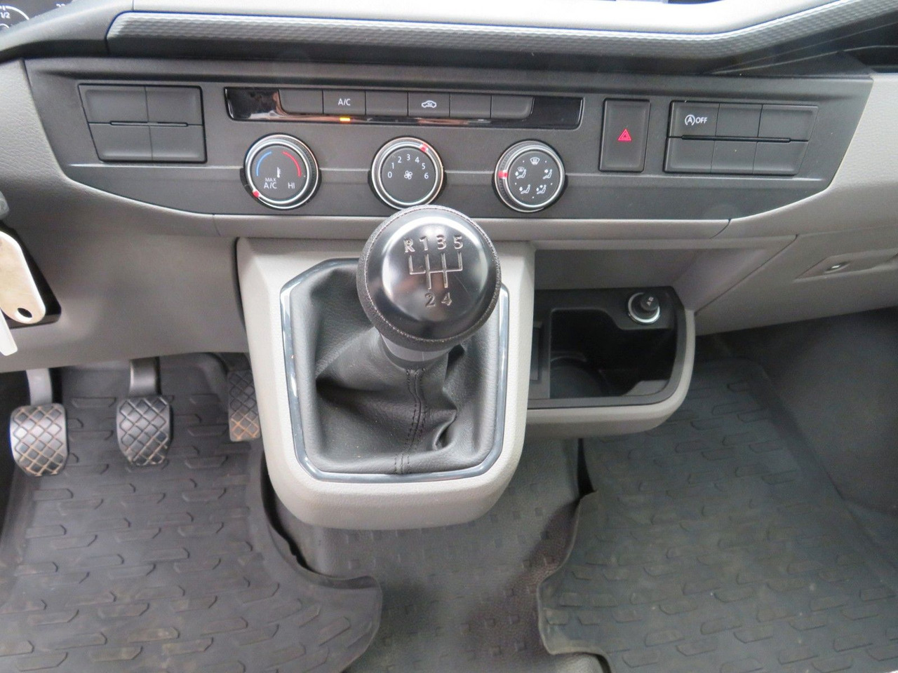 Furgoncino Volkswagen T6.1 Transporter 2.0 TDI Kasten: foto 13