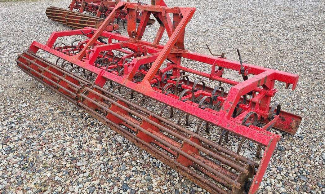 Doublet-record Compact - Macchina per la lavorazione del terreno: foto 4 Doublet-record Compact - Macchina per la lavorazione del terreno: foto 4