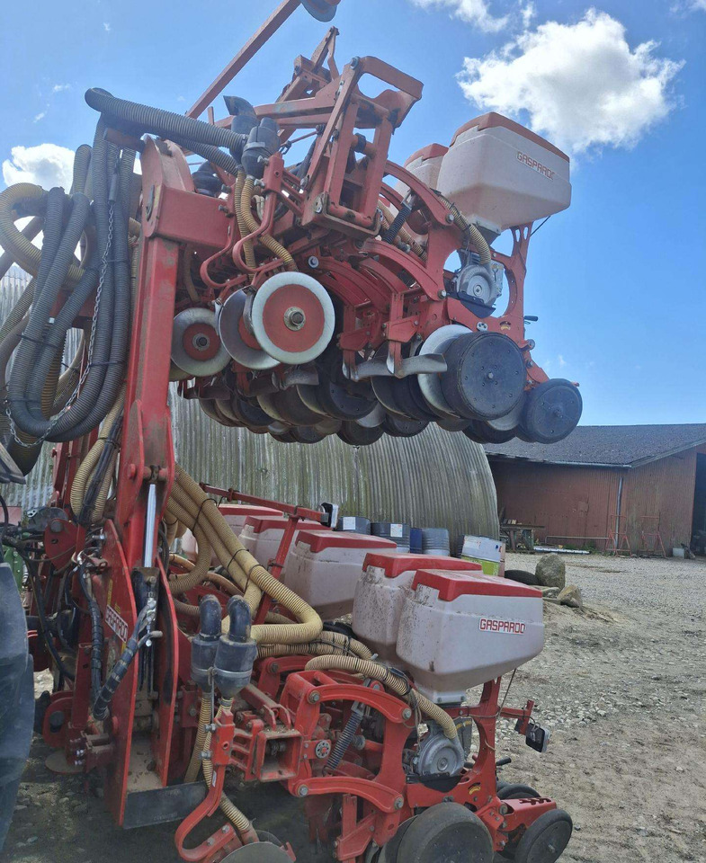 Gaspardo MTI 12 - Seminatrice di precisione: foto 1 Gaspardo MTI 12 - Seminatrice di precisione: foto 1