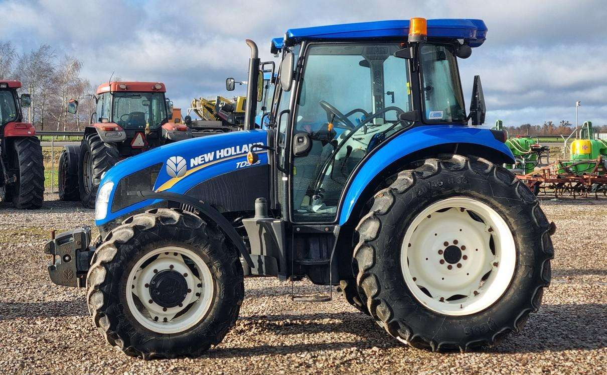 New Holland TD 5.95 - Trattore: foto 4 New Holland TD 5.95 - Trattore: foto 4
