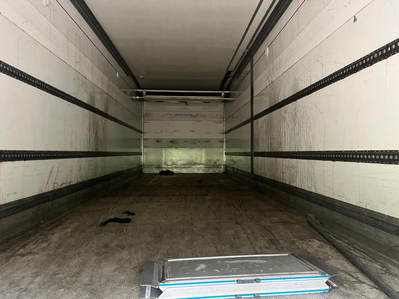 DAF CF 330 - Furgone box: foto 4 DAF CF 330 - Furgone box: foto 4