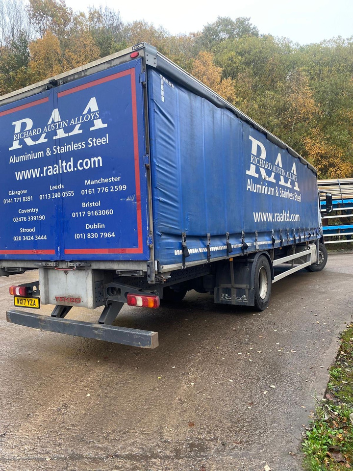 Mercedes 1827 - Camion centinato: foto 3 Mercedes 1827 - Camion centinato: foto 3