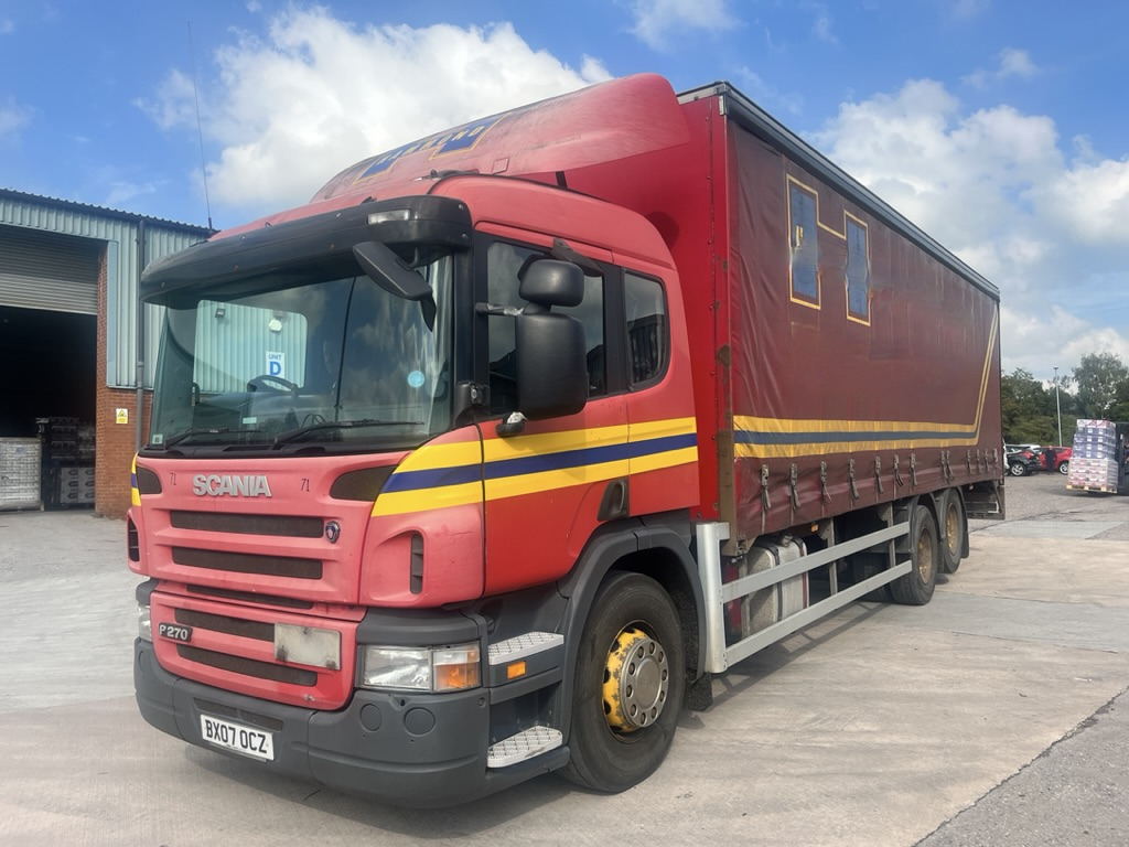 Scania P270 6x2 Curtain side. - Camion centinato: foto 1 Scania P270 6x2 Curtain side. - Camion centinato: foto 1