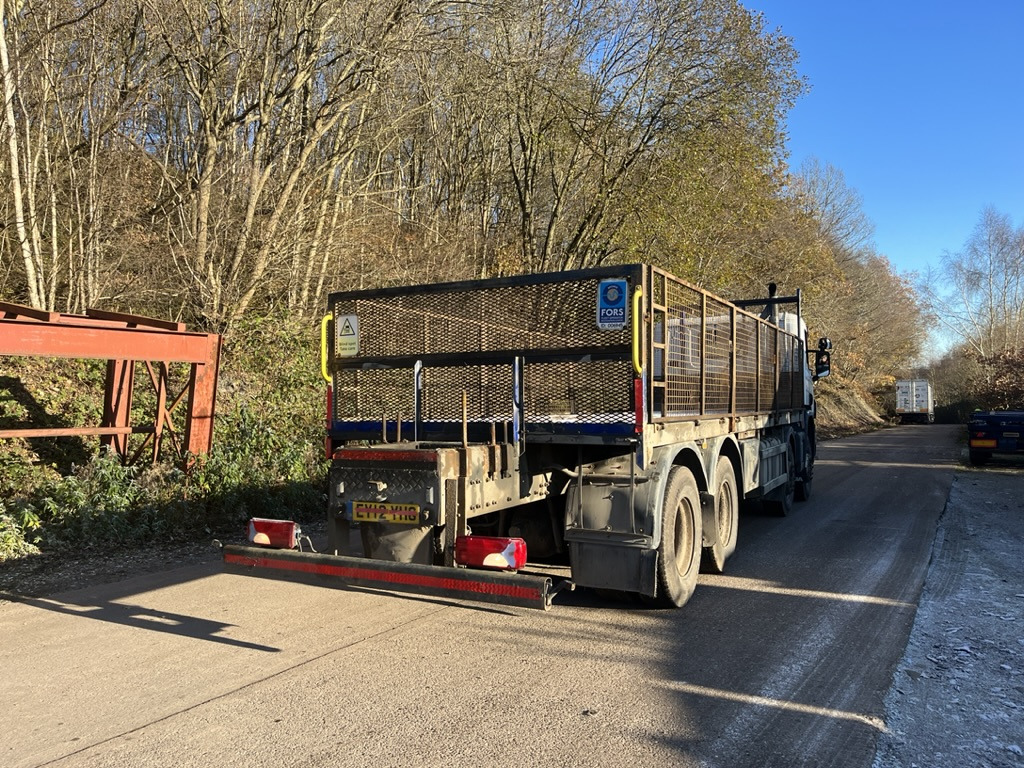 Scania P400 8x4 Rigid - Autocarro con pianale/ Cassone fisso: foto 5 Scania P400 8x4 Rigid - Autocarro con pianale/ Cassone fisso: foto 5