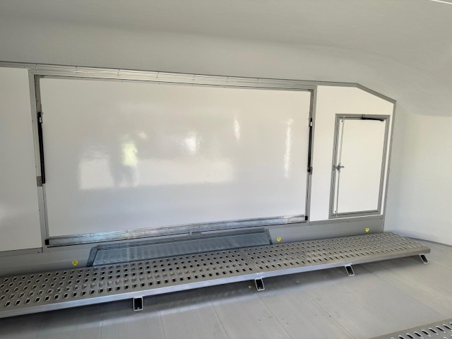 Cheval Liberte Debon Roadster 1000 Sandwich 3500 kg, 100 km/h, 495x200x202cm - Rimorchio furgonato: foto 4 Cheval Liberte Debon Roadster 1000 Sandwich 3500 kg, 100 km/h, 495x200x202cm - Rimorchio furgonato: foto 4