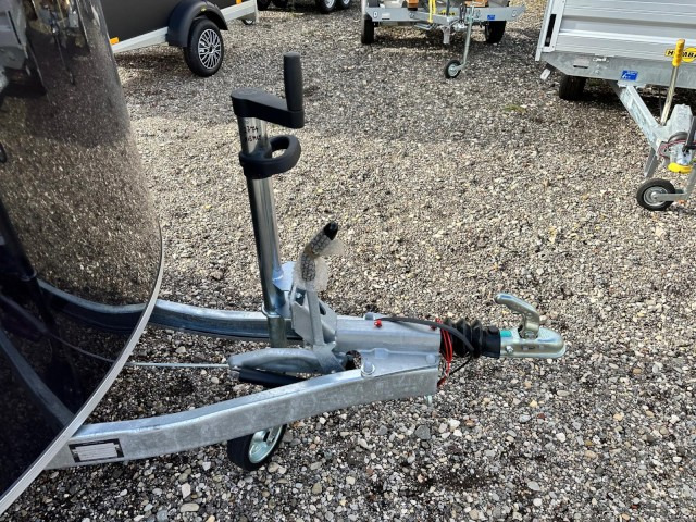 Cheval Liberte Debon Roadster 500 Sandwich Verkaufsklappe 2600 kg, 100 km/h, 320x167x200cm - Rimorchio furgonato: foto 3 Cheval Liberte Debon Roadster 500 Sandwich Verkaufsklappe 2600 kg, 100 km/h, 320x167x200cm - Rimorchio furgonato: foto 3