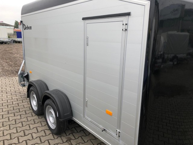 Cheval Liberte Debon Roadster 700 Alu + Türe 2600 kg, 100 km/h, 375x180x202cm - Rimorchio furgonato: foto 4 Cheval Liberte Debon Roadster 700 Alu + Türe 2600 kg, 100 km/h, 375x180x202cm - Rimorchio furgonato: foto 4