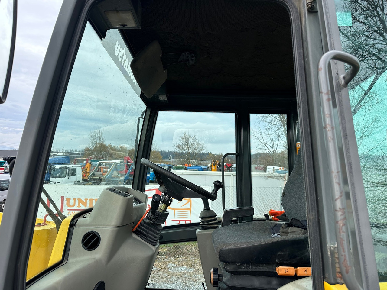 KOMATSU WA 85 3 - Pala gommata: foto 4 KOMATSU WA 85 3 - Pala gommata: foto 4