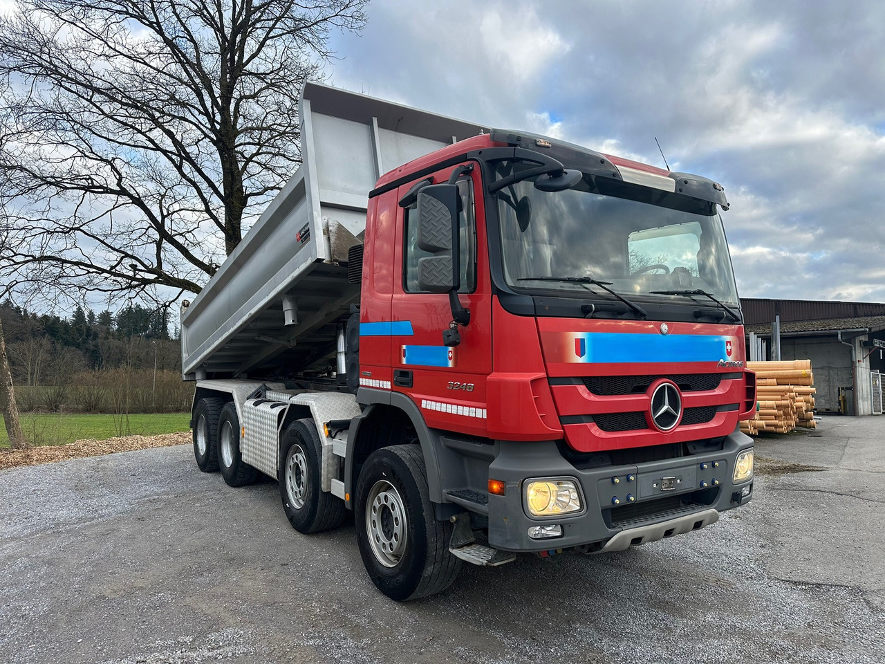 MERCEDES-BENZ Actros 3248 8x4 Kipper - Autocarro ribaltabile: foto 3 MERCEDES-BENZ Actros 3248 8x4 Kipper - Autocarro ribaltabile: foto 3