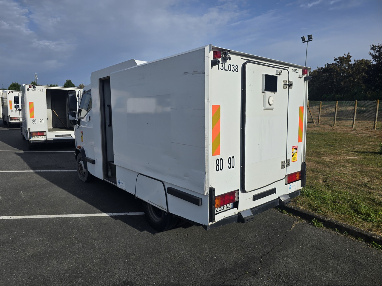 Mercedes Vario 816 - Furgone blindato: foto 4 Mercedes Vario 816 - Furgone blindato: foto 4