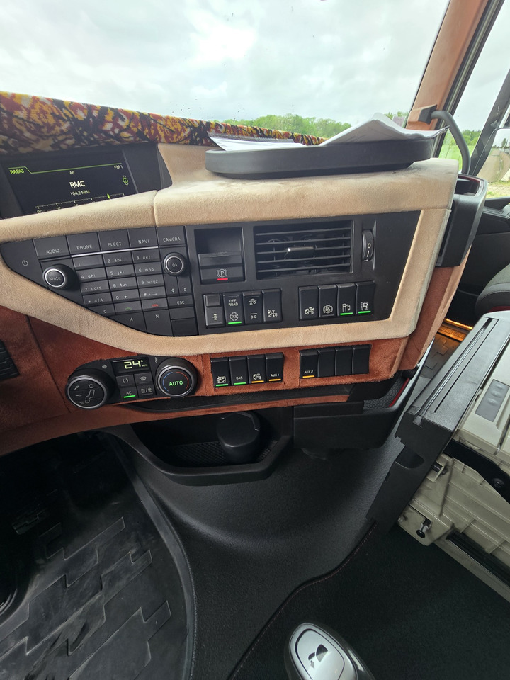 Autocarro scarrabile VOLVO FH500 Globe XL: foto 15