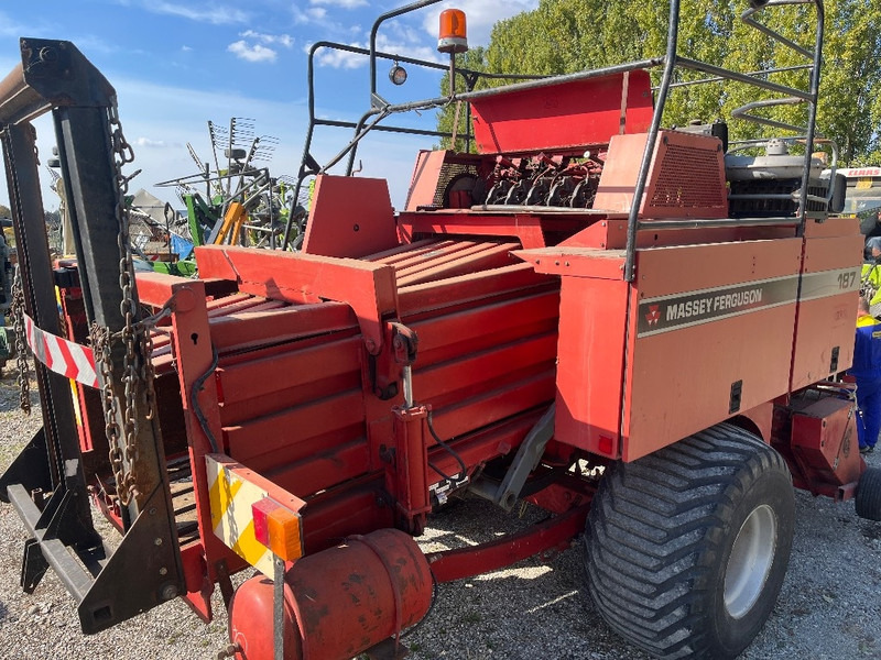 Massey Ferguson 187 - Pressa quadra: foto 4 Massey Ferguson 187 - Pressa quadra: foto 4