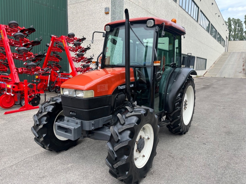 New Holland TN 55 D - Trattore: foto 1 New Holland TN 55 D - Trattore: foto 1