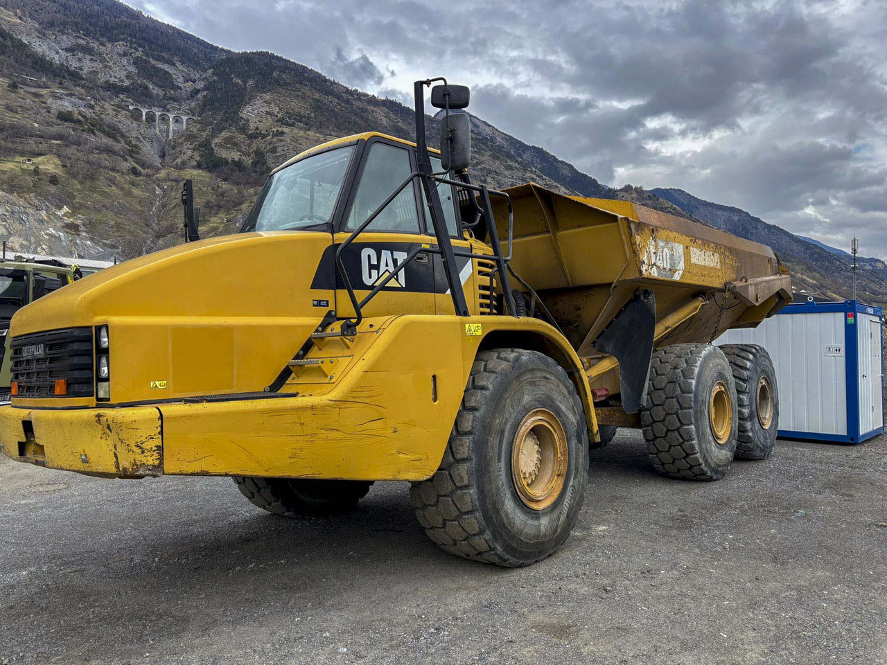 CATERPILLAR 740 - Dumper articolato: foto 1 CATERPILLAR 740 - Dumper articolato: foto 1