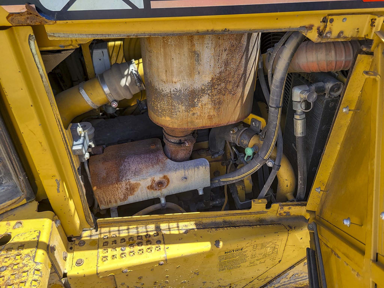 Bulldozer CATERPILLAR D6R: foto 18