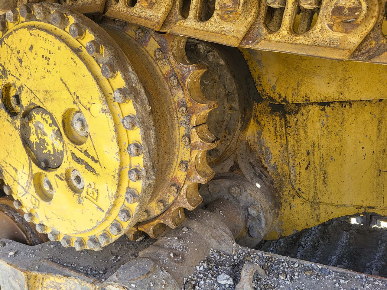 Bulldozer CATERPILLAR D6R: foto 17