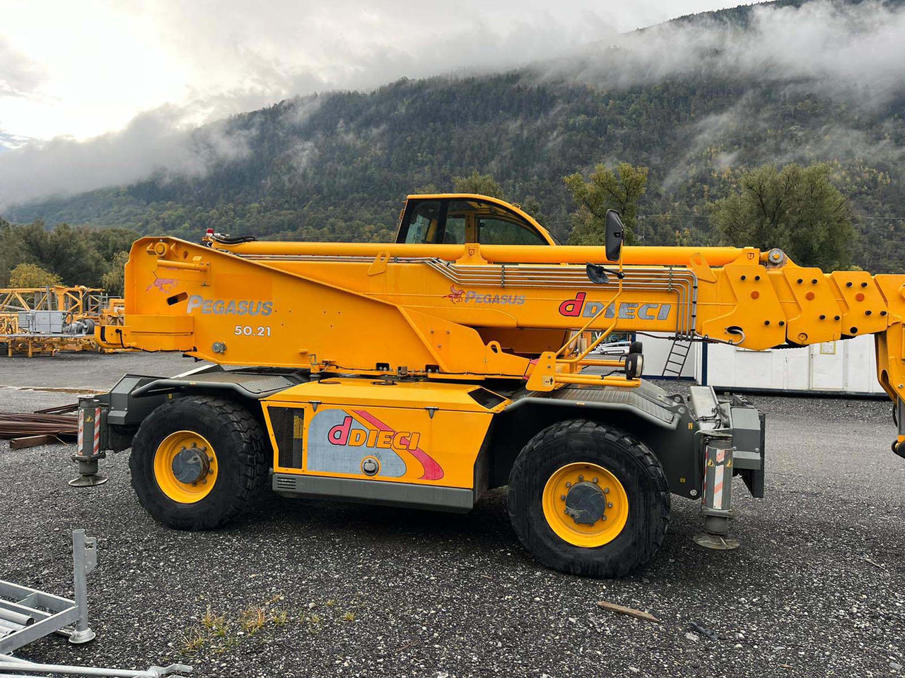 Dieci Pegasus 50.21 - Pala gommata telescopica: foto 3 Dieci Pegasus 50.21 - Pala gommata telescopica: foto 3