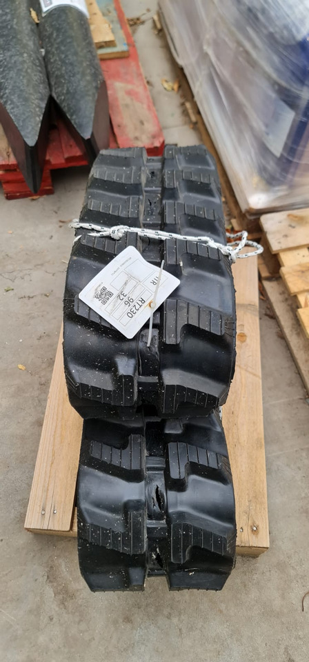 ITR 230x96x32 - Cingolo per Macchina da cantiere: foto 5 ITR 230x96x32 - Cingolo per Macchina da cantiere: foto 5