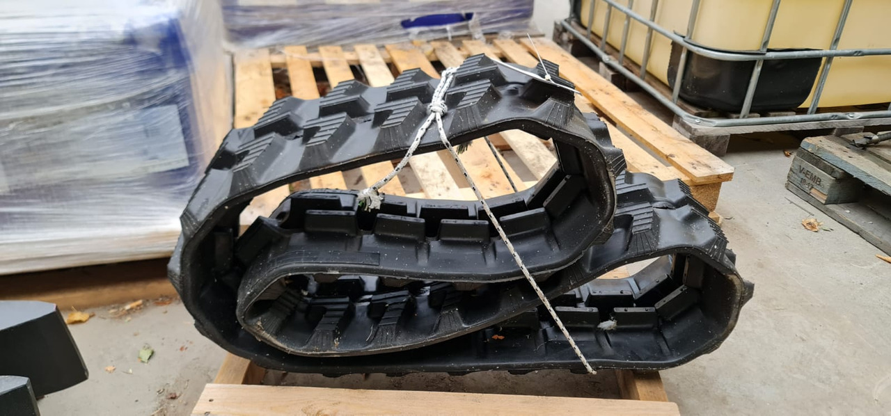 ITR 230x96x32 - Cingolo per Macchina da cantiere: foto 1 ITR 230x96x32 - Cingolo per Macchina da cantiere: foto 1