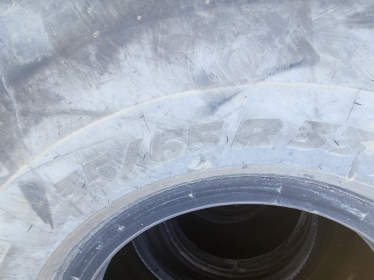 MICHELIN XMINE D2, 35/65R33 - Pneumatico per Pala gommata: foto 4 MICHELIN XMINE D2, 35/65R33 - Pneumatico per Pala gommata: foto 4