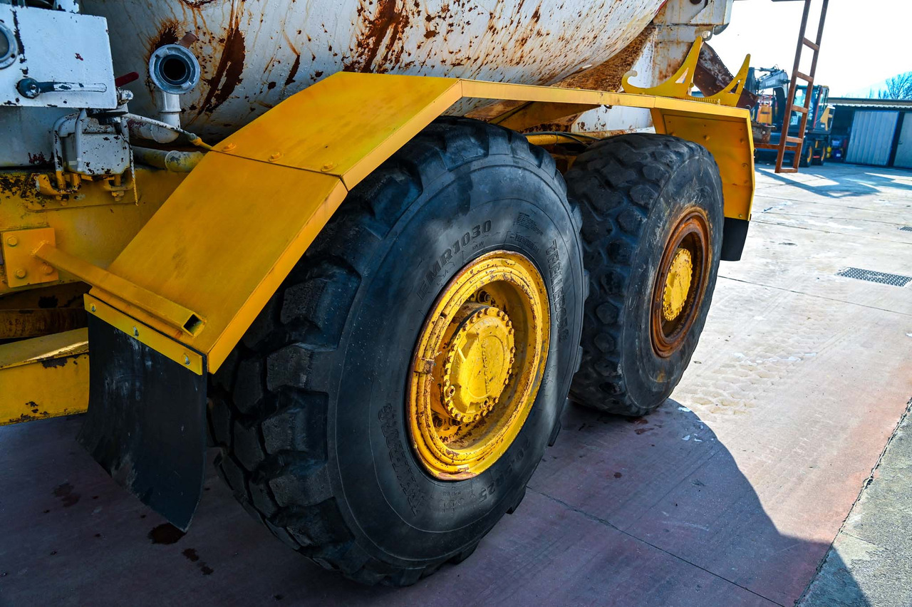 Autobetoniera VOLVO A25C 6X6: foto 23 Autobetoniera VOLVO A25C 6X6: foto 23