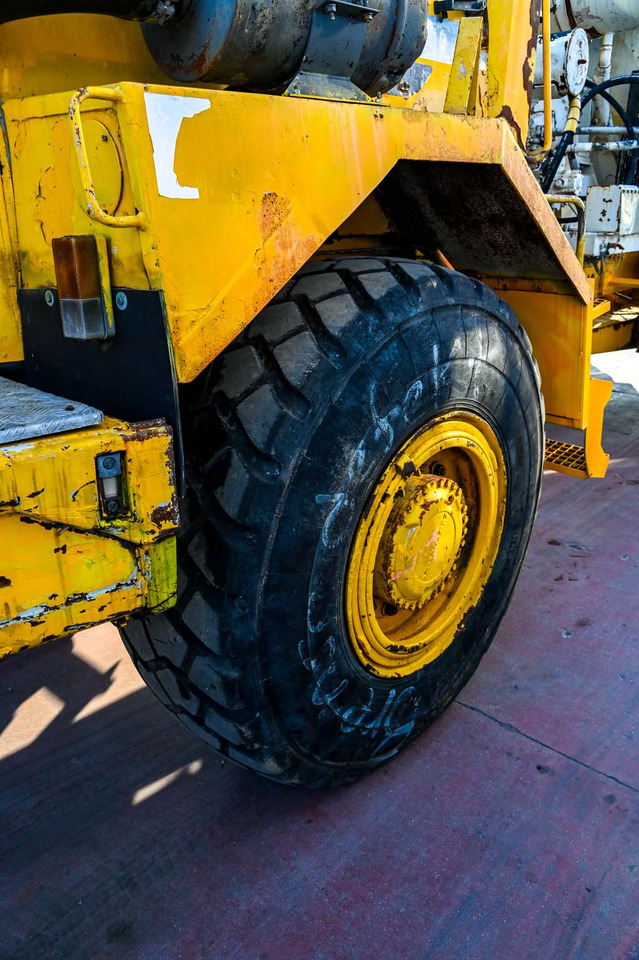 Autobetoniera VOLVO A25C 6X6: foto 20 Autobetoniera VOLVO A25C 6X6: foto 20