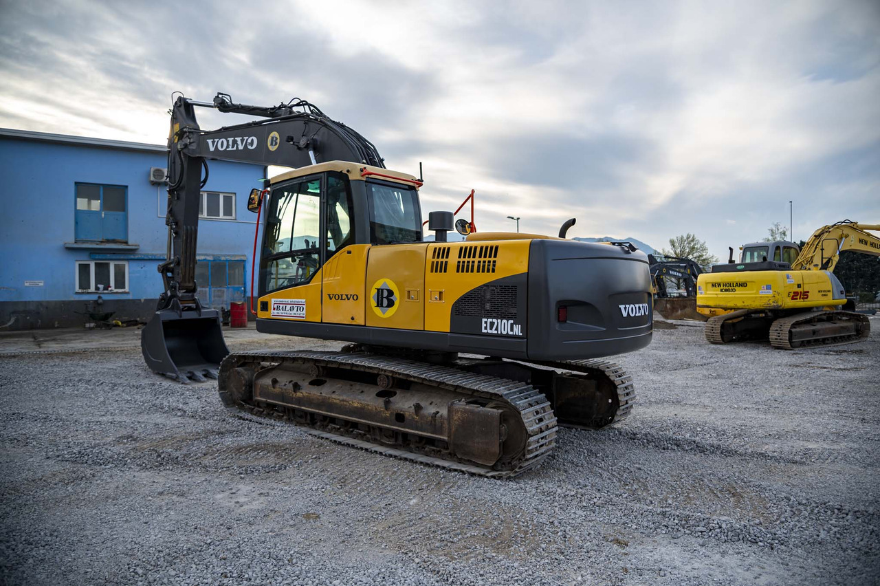 VOLVO EC210CNL - Escavatore cingolato: foto 4 VOLVO EC210CNL - Escavatore cingolato: foto 4