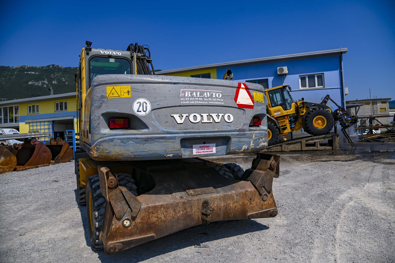 VOLVO EW180B - Escavatore gommato: foto 5 VOLVO EW180B - Escavatore gommato: foto 5