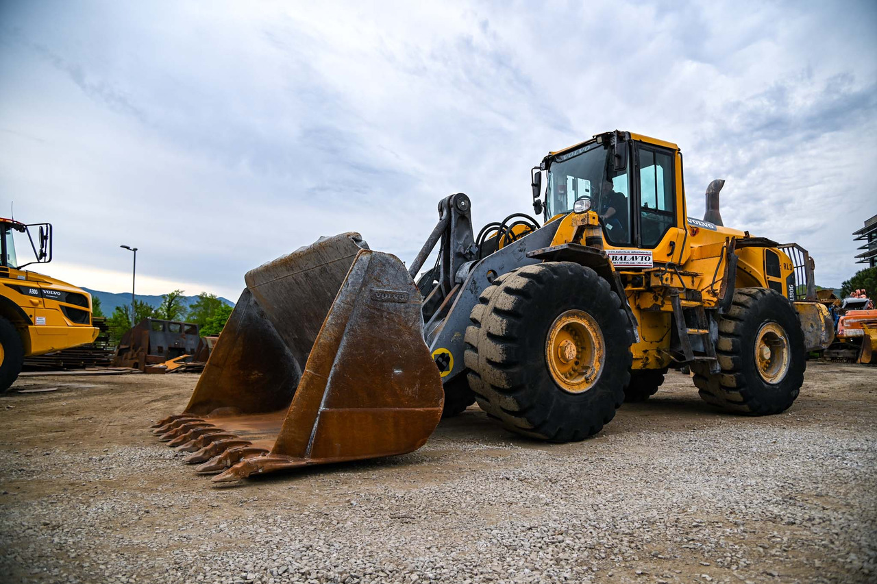 VOLVO L180G - Pala gommata: foto 1 VOLVO L180G - Pala gommata: foto 1